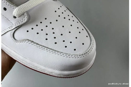 555088-103 555088-103 AIR (2017) Retro Red Jordan 1 Metallic 0218